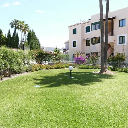 Apartment Stunning 2-bedroom Townhouse In Lomas De Cabopino, *
