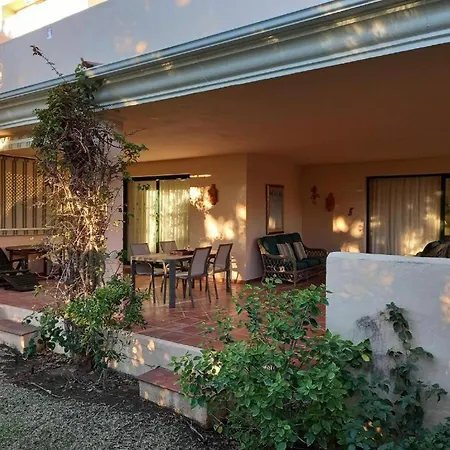 Stunning 2-bedroom Townhouse In Lomas De Cabopino, Apartment